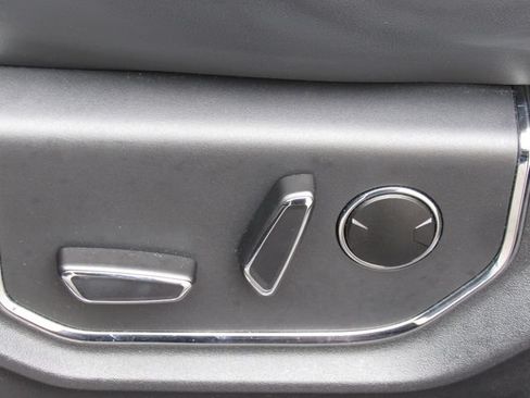 Used 2023 Ford Expedition Platinum AWD/4WD image 11
