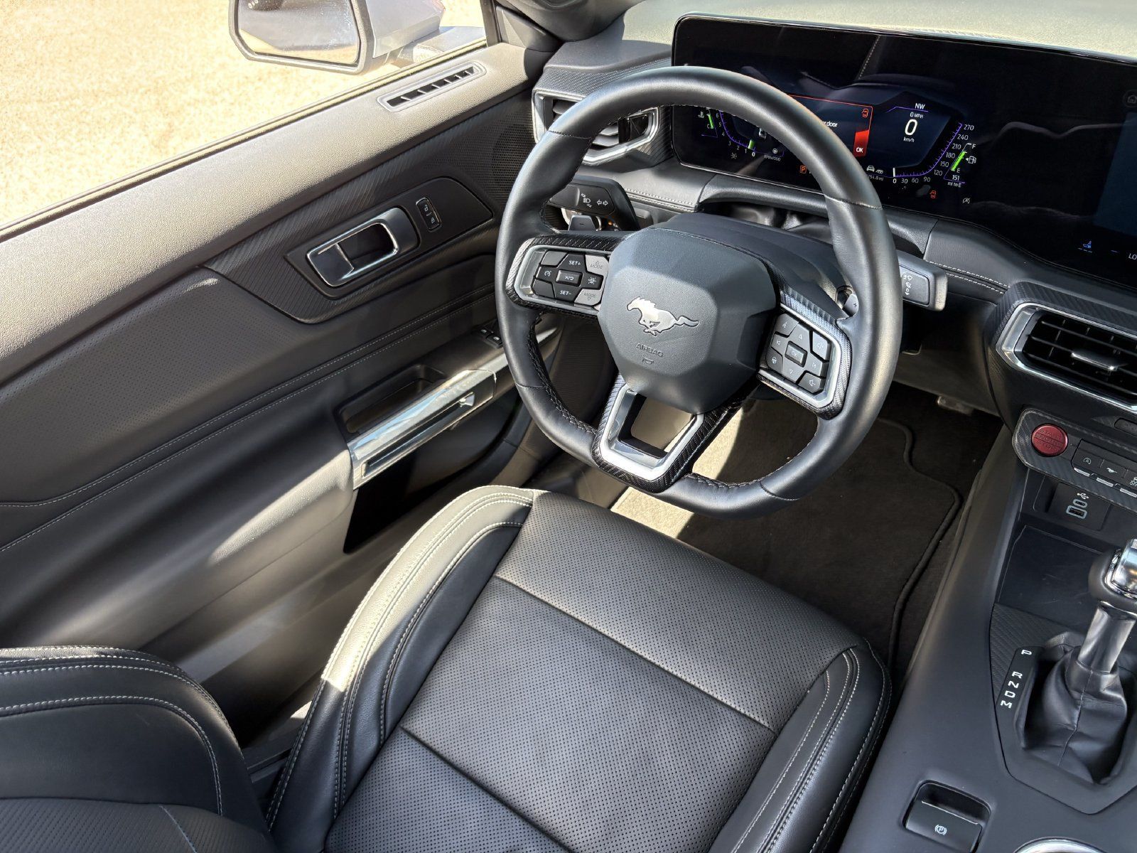 Used 2025 Ford Mustang GT Premium RWD image 22