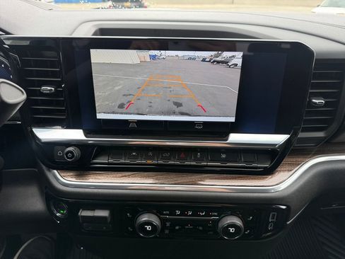 Certified 2025 Chevrolet Silverado 1500 LT image 25