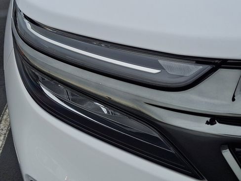 Certified 2023 Chevrolet Equinox RS image 9