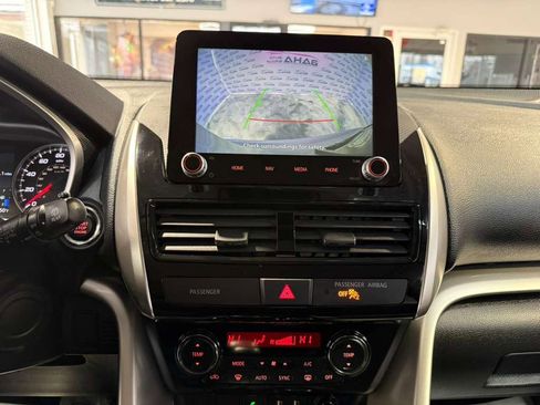 Used 2024 Mitsubishi Eclipse Cross SE image 17