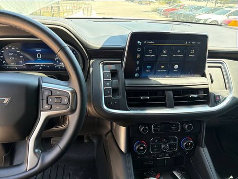 Used 2024 Chevrolet Suburban Z71 w/ Luxury Package AWD/4WD image 26