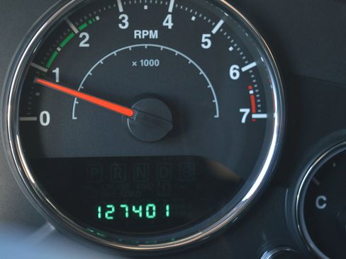 Used 2013 Jeep Wrangler Unlimited Sport image 36