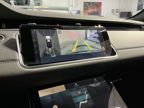 Used 2023 Land Rover Range Rover Evoque SE image 27