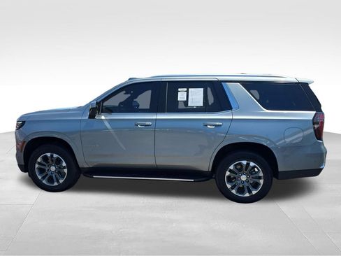 Used 2025 Chevrolet Tahoe LS AWD/4WD image 3