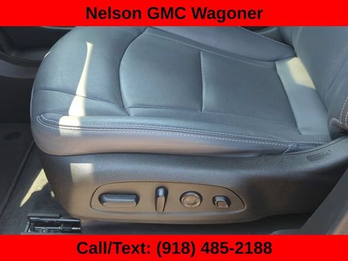 Used 2021 Buick Enclave Premium w/ Sun and Sites Package FWD image 21