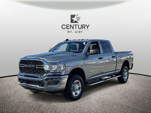 Used 2022 RAM 2500 Tradesman w/ Chrome Appearance Group image 5