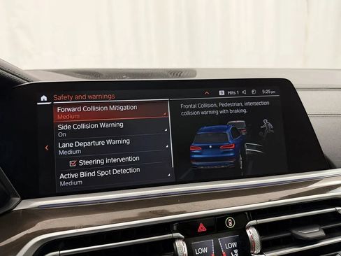 Used 2022 BMW X5 xDrive40i AWD/4WD image 18