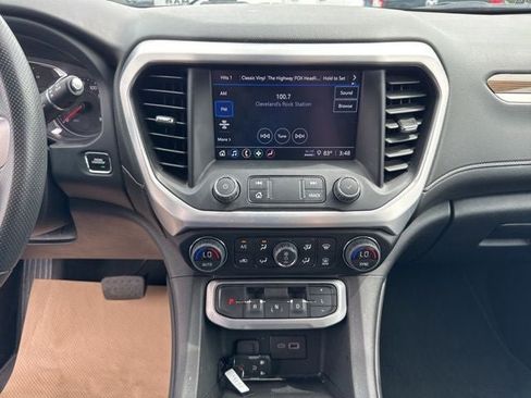 Used 2023 GMC Acadia SLE FWD image 14