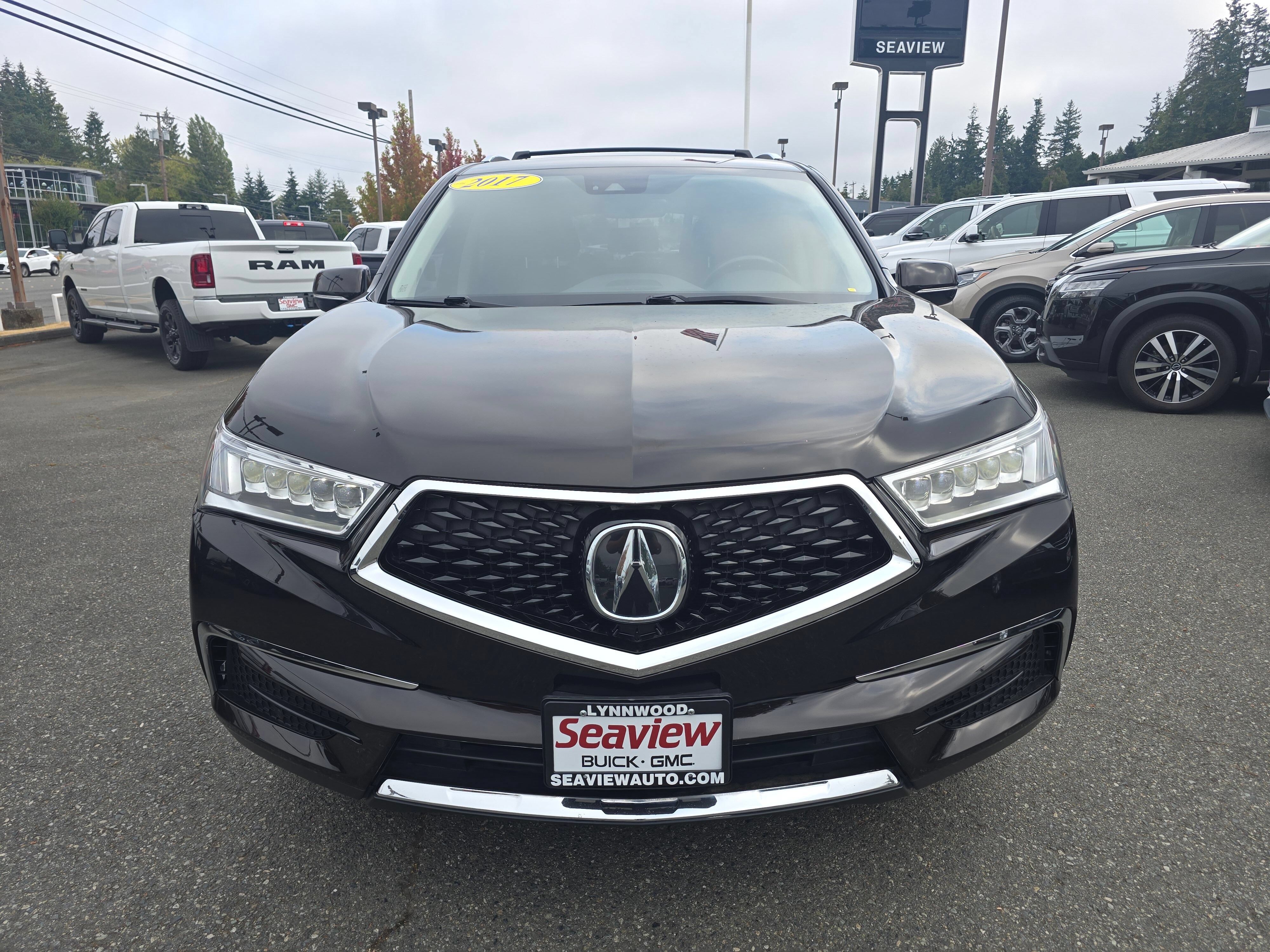 Used 2017 Acura MDX w/ Technology Package AWD/4WD image 2