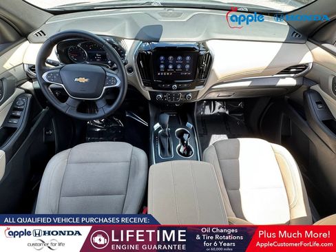 Used 2023 Chevrolet Traverse LT w/ LPO, Cargo Package AWD/4WD image 17