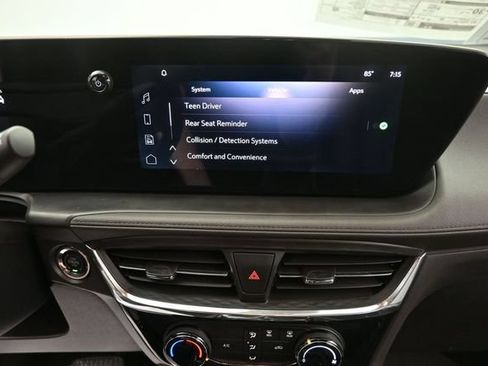 Used 2025 Buick Encore GX Sport Touring FWD image 32