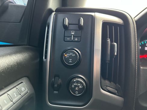 Used 2018 GMC Sierra 1500 SLT AWD/4WD image 15