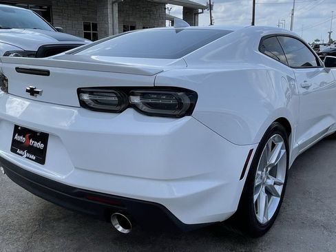 Used 2019 Chevrolet Camaro LT w/ RS Package image 6