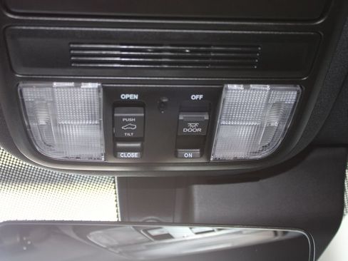 Used 2023 Honda Passport TrailSport image 27