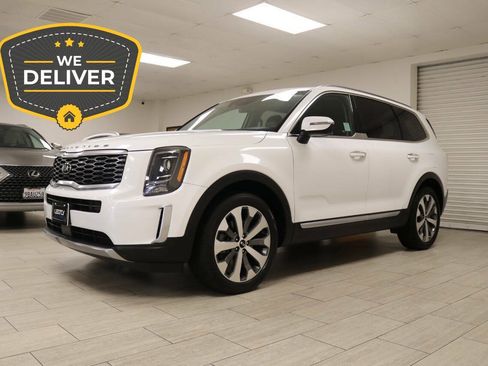 Used 2020 Kia Telluride S FWD image 2