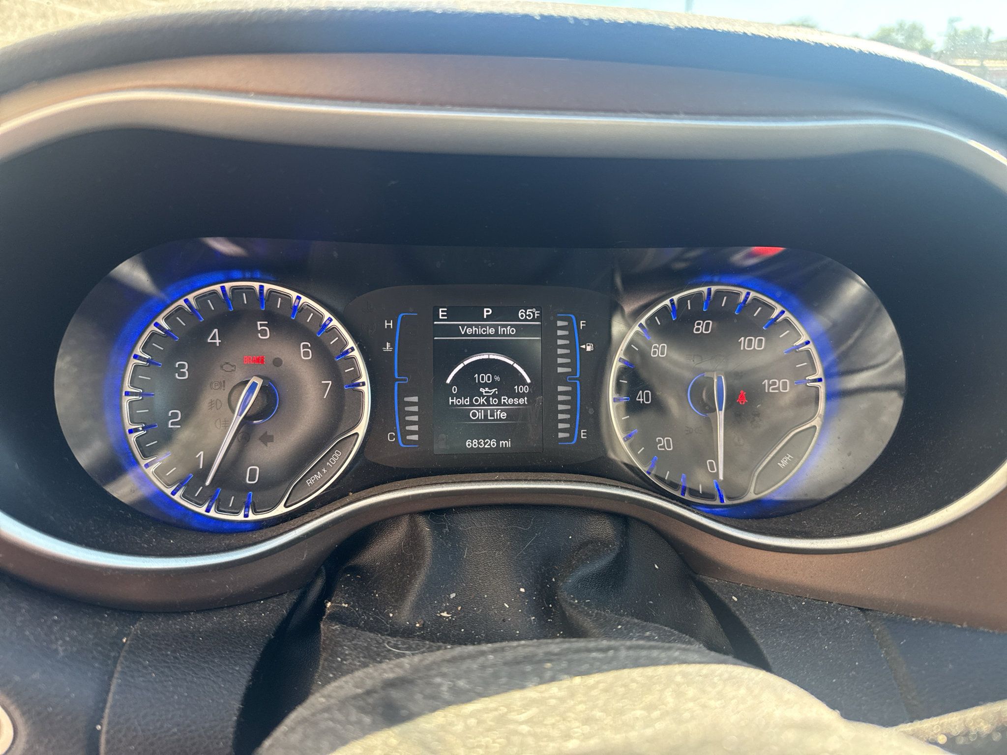 Used 2017 Chrysler Pacifica Touring-L FWD image 11