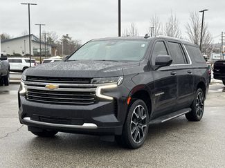 Used 2023 Chevrolet Suburban LT video 1