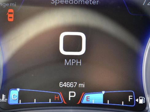 Used 2018 Chrysler 300 Touring L AWD/4WD image 16