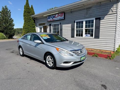 Used 2012 Hyundai Sonata GLS w/ Popular Equipment Pkg FWD image 4