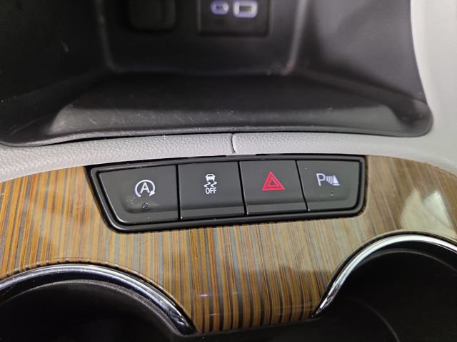 Used 2020 GMC Acadia SLE w/ Driver Convenience Package FWD image 28