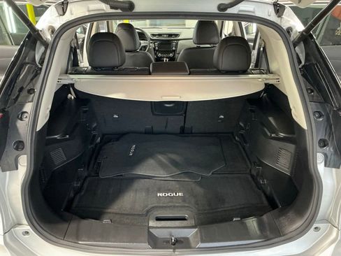 Used 2020 Nissan Rogue SL FWD image 20