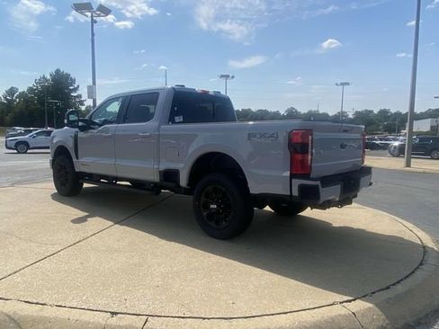 New 2026 Ford F250 Lariat w/ Black Appearance Package image 4