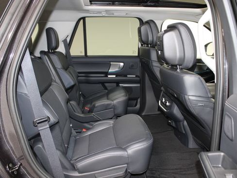 New 2026 Ford Expedition Platinum AWD/4WD image 32