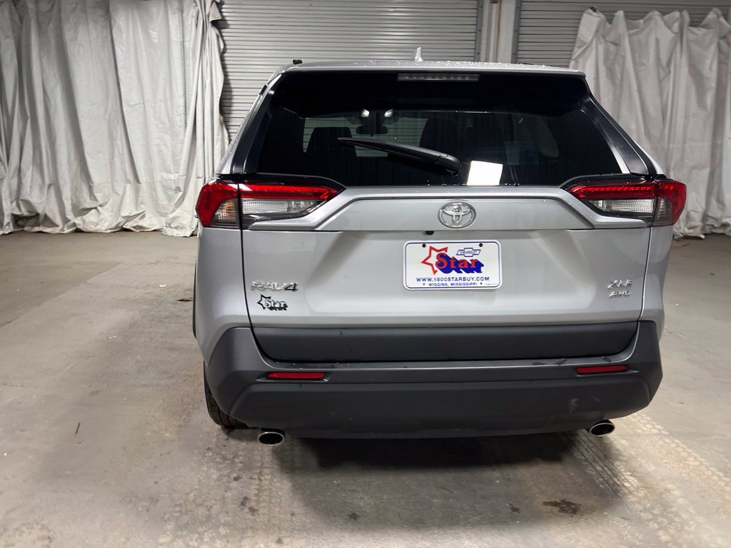 Used 2025 Toyota RAV4 XLE AWD/4WD image 6