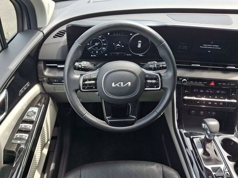 Certified 2024 Kia Carnival SX FWD image 13