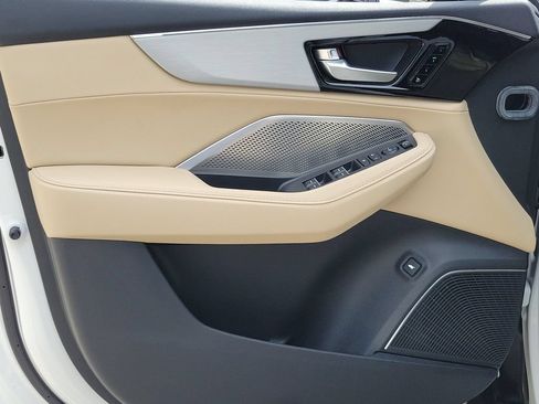 Certified 2024 Acura MDX FWD image 27