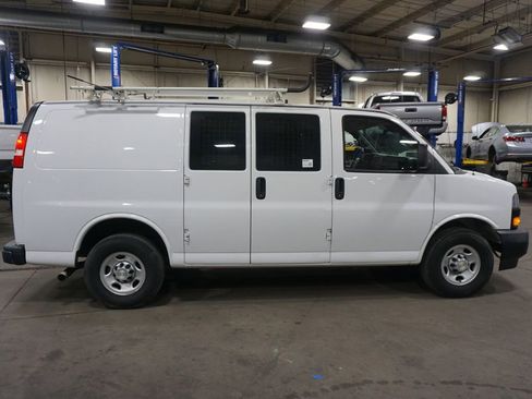 Used 2020 Chevrolet Express 2500 w/ Driver Convenience Package image 19