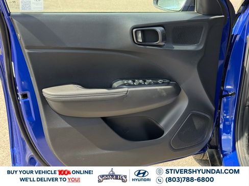 Certified 2025 Hyundai Venue Limited image 22