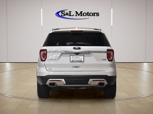 Used 2017 Ford Explorer Platinum AWD/4WD image 7