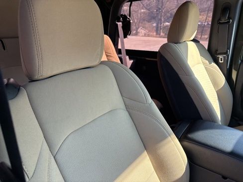 Used 2022 Jeep Wrangler Willys image 33