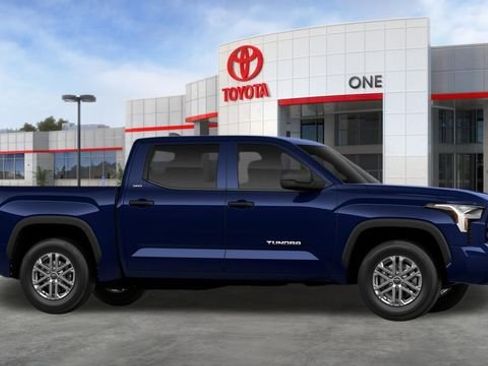 New 2026 Toyota Tundra SR5 w/ SR5 Convenience Package AWD/4WD image 47