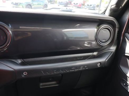 Used 2022 Jeep Wrangler Unlimited Sport AWD/4WD image 30