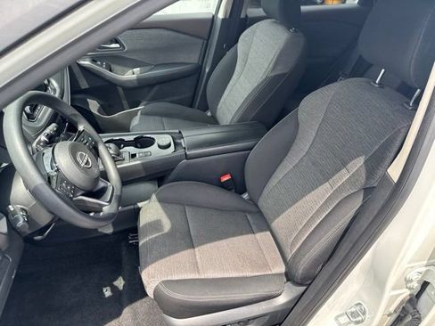 Used 2023 Nissan Rogue SV AWD/4WD image 10