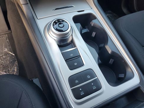 Used 2023 Ford Explorer XLT image 22