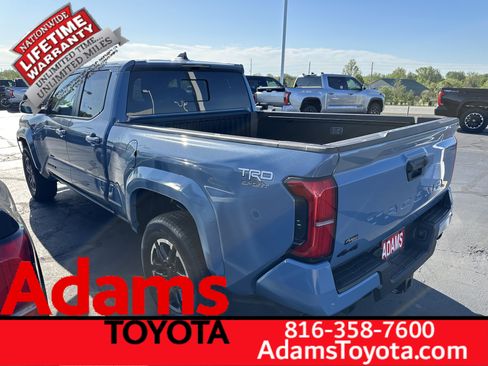 Used 2026 Toyota Tacoma TRD Sport AWD/4WD image 3