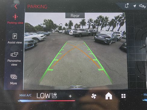 Certified 2025 BMW X2 xDrive28i w/ Convenience Package image 24