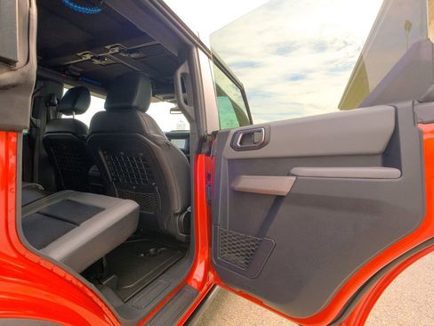 Used 2023 Ford Bronco Black Diamond image 19