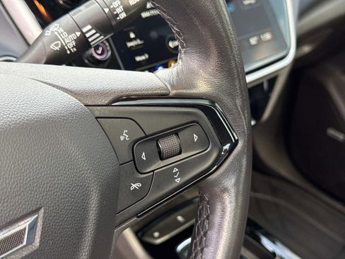 Used 2022 Chevrolet Bolt EUV Premier w/ Sun & Sound Package image 18