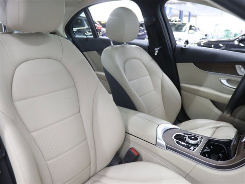 Used 2020 Mercedes-Benz C 300 4MATIC Sedan image 13
