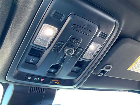 Used 2023 GMC Yukon Denali image 40