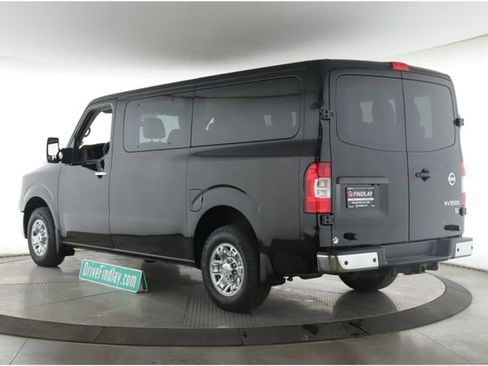 Used 2020 Nissan NV 3500 SL RWD image 8