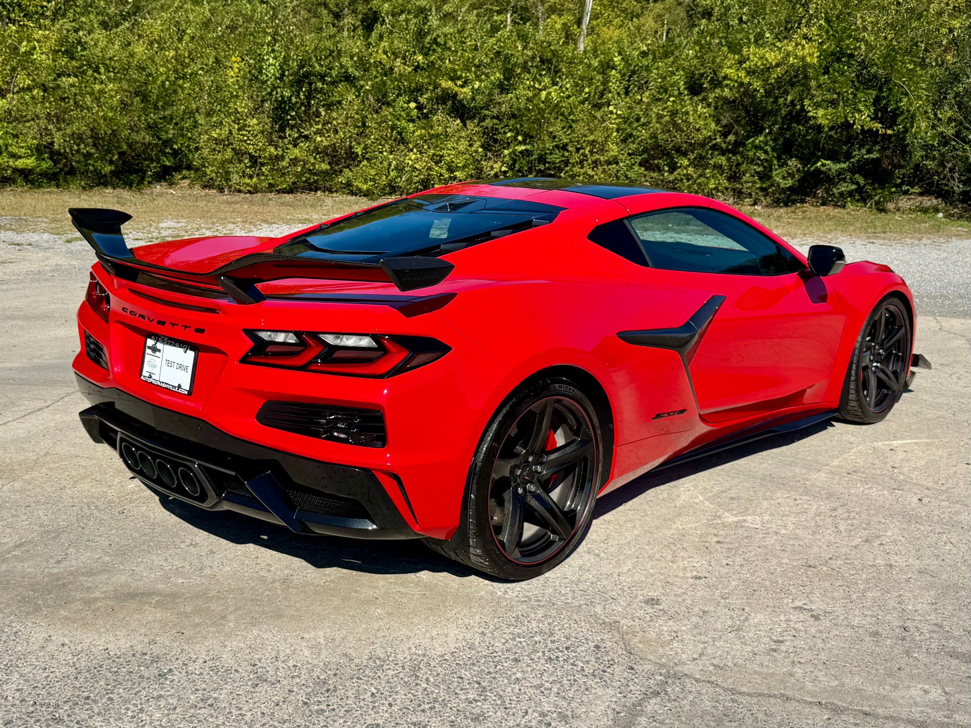 Used 2024 Chevrolet Corvette Z06 w/ Z07 Performance Package RWD image 3