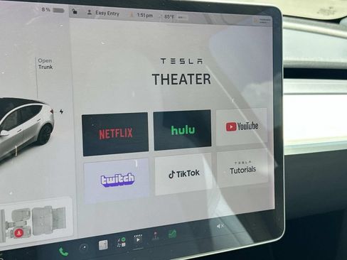Used 2021 Tesla Model Y Long Range AWD/4WD image 34