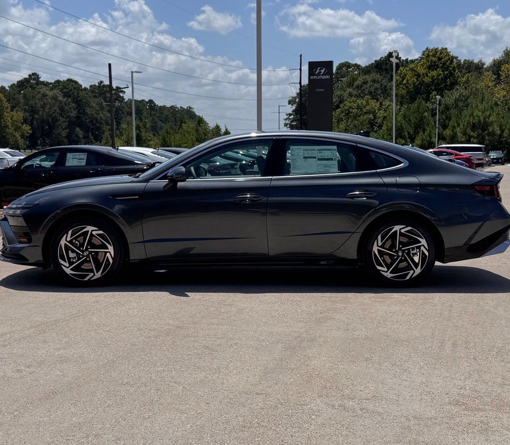 New 2026 Hyundai Sonata SEL FWD image 11