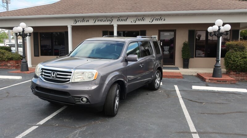 Used 2013 Honda Pilot Touring image 1